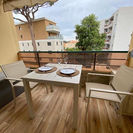 קבלייר-סור-מר Studio 150 M De Plage Golfe De Saint-Tropez מראה חיצוני תמונה